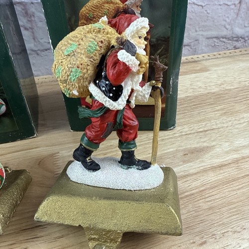 Lot Of Two Vintage Santa's Work And Elf Magic. Hand-Painted Stocking Holder - Picture 5 of 13