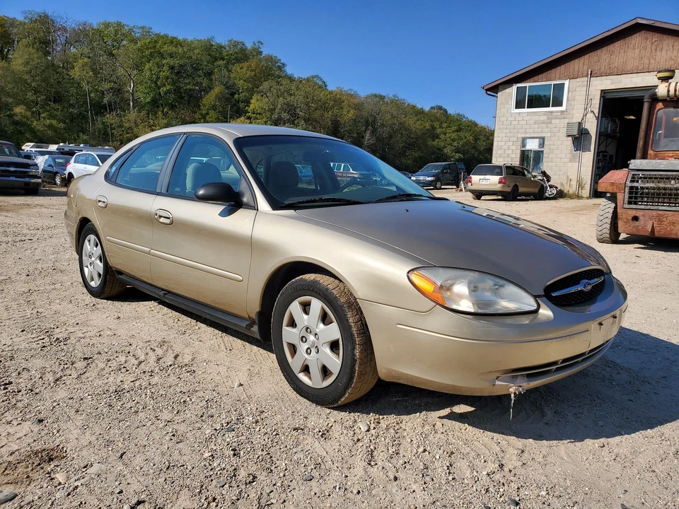 Вентилятор левого радиатора в сборе 1998-2001 Ford Taurus - Изображение 3 из 4