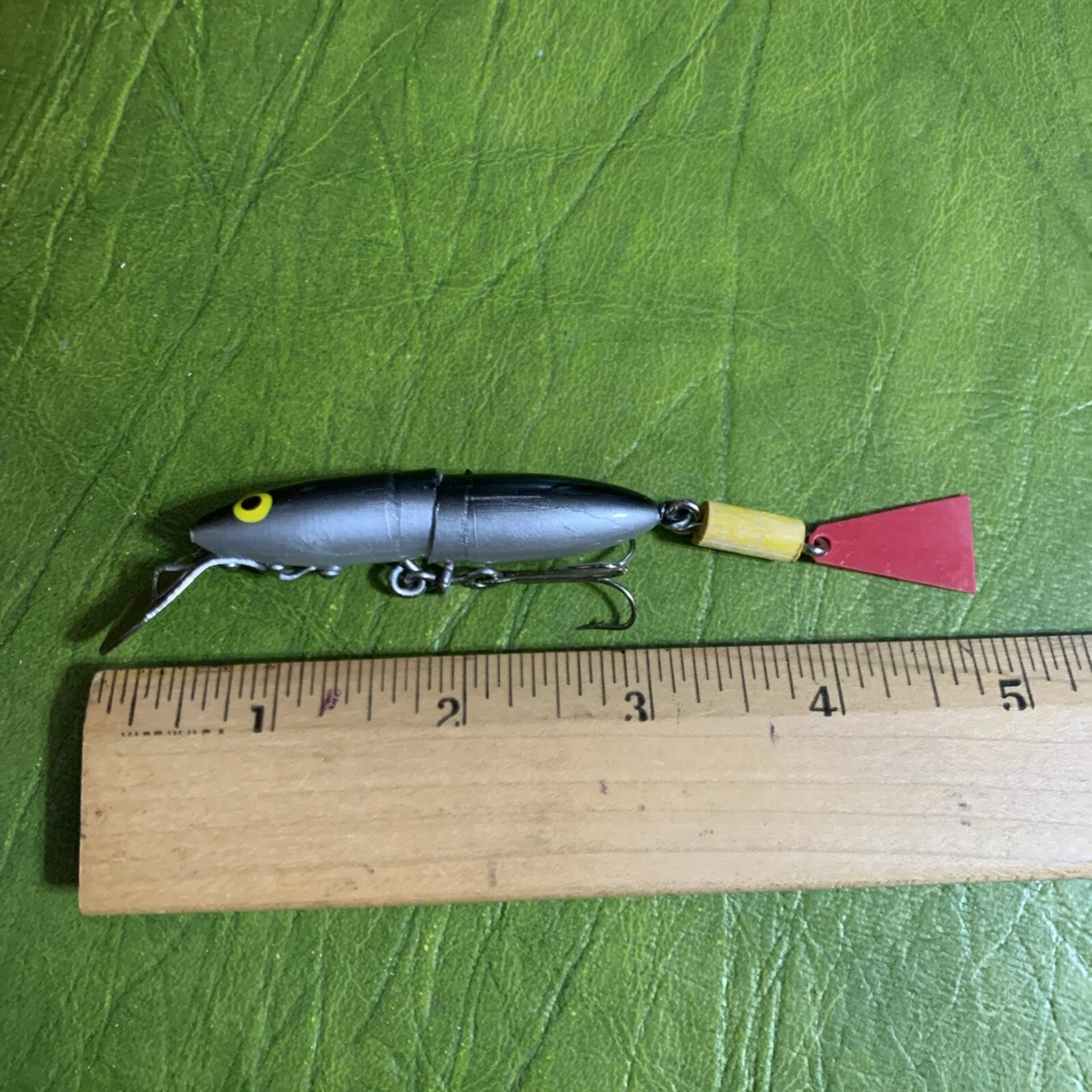 Lot De 2 Boutons épingle Vintage - Muskie Inc. - Pour Pêche Ou Collection