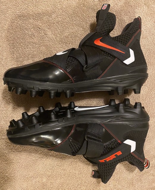 lebron soldier 12 football cleats