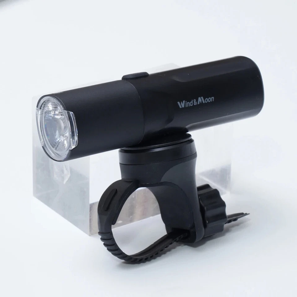 Luz delantera impermeable para bicicleta 400/600/800LM tipo C carga faro para bicicleta Foto 3 de 4