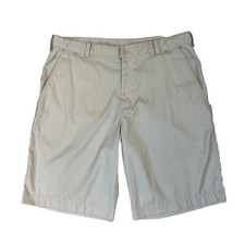 Nike Golf Shorts Mens 34 Beige Tech Flat Front Moisture Wicking Dri-Fit *READ
