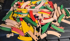 Großes Brio Holzschienen Holzeisenbahn  Set ca. 150 Teile