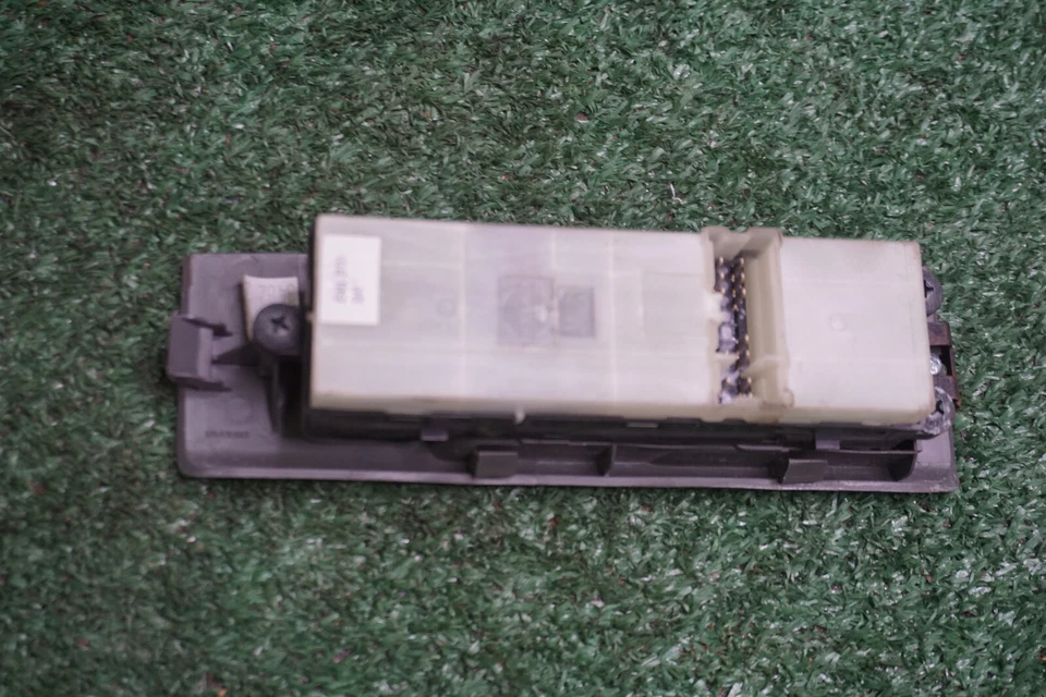 Interruptor de ventana del lado del conductor Nissan Xterra 2007 2008 2010 2012 2014 OEM 1AA0B210151 Foto 2 de 3