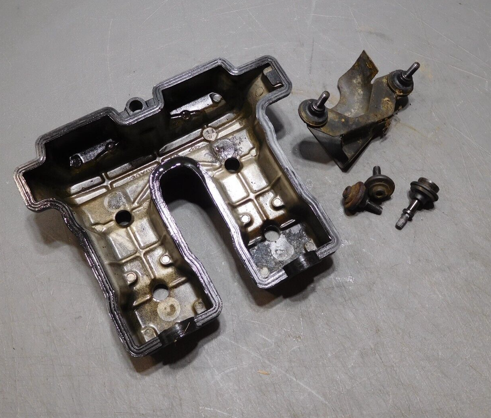 Yamaha XT350 Cylinder Head Valve Cover & Gasket eBay