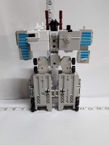 Original vintage 1985 Transformers G1 TAKARA Metroplex Autobot NOT COMPLETE - Picture 3 of 7