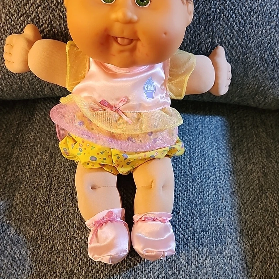 Cabbage Patch Kid Baby Doll Sprinkle Messy Face Magnet Tongue Ice Cream Licking - Image 4 of 4