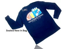 Vineyard Vines Men’s T-Shirt Size: M. Deep Bay Blue Pick Six Football Beer Whale