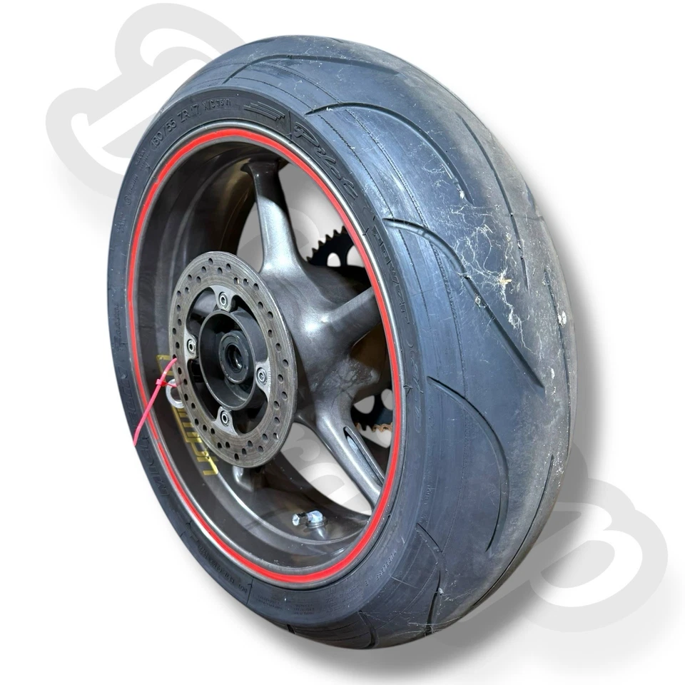 Rueda trasera Triumph Daytona 675 2006-2010 T2010500 17x5,5 usada Foto 4 de 4