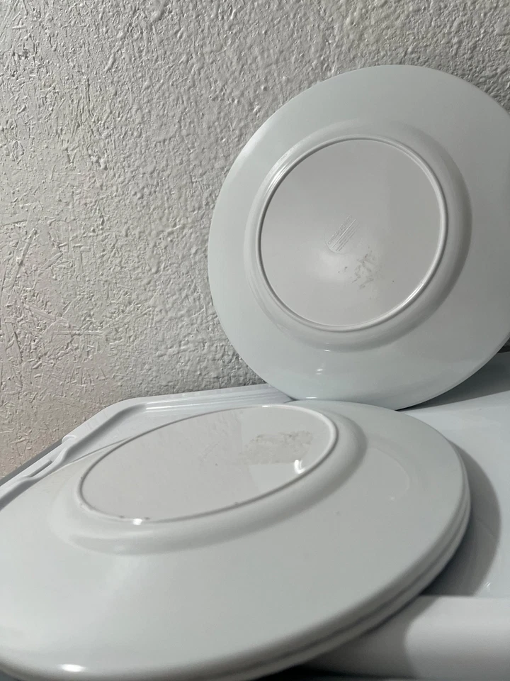 Cynthia Rowley Melamine New York Plates Blue Aqua Green 11” set of 4 - Image 3 of 4