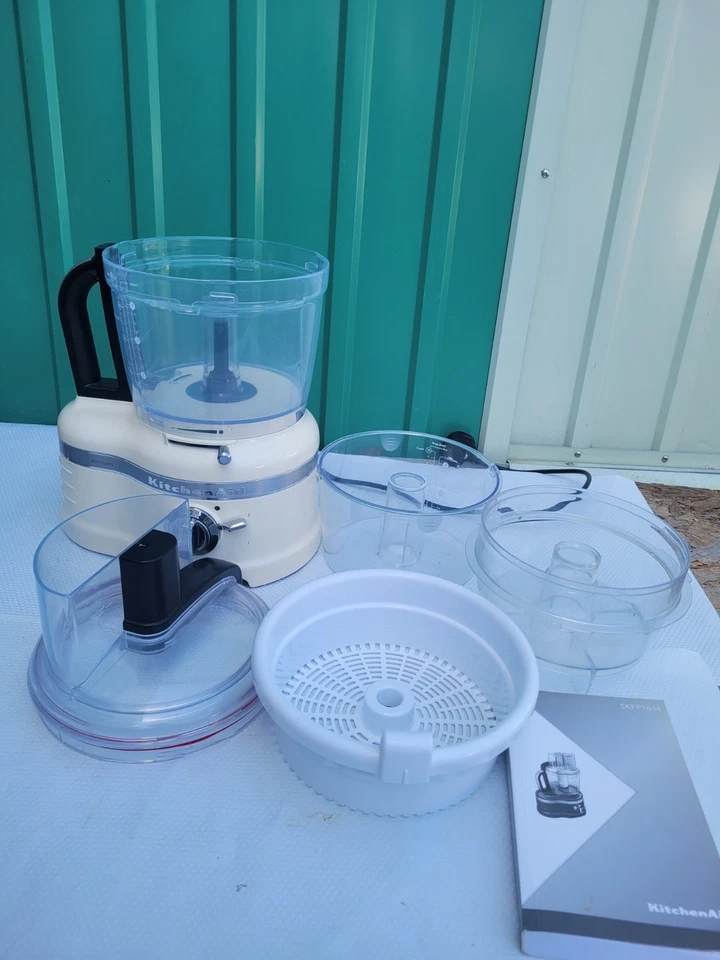 KitchenAid Artisan 4L Food Processor Original Replacement Parts  MODEL 5KFP1644 - Image 2 of 4