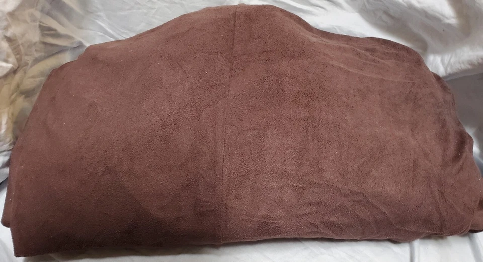 Funda protectora para sofá de 2 piezas de gamuza chocolate elástica Zenna SmartFit 70"-105" Foto 2 de 4