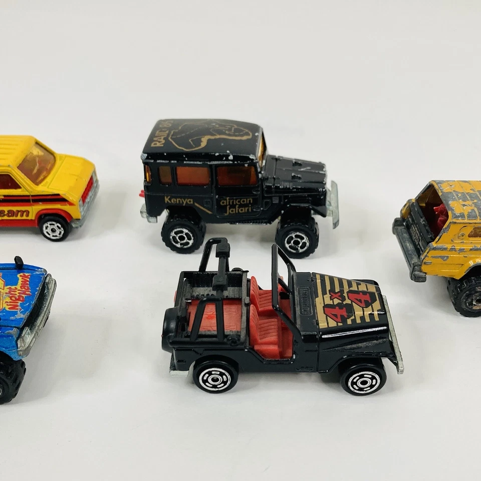 LOTE DE 5 AUTOS FURGONETA MAJORETTE TOYOTA FJ LAND CRUISER JEEP CHEROKEE JEEPS TOYOTA Foto 4 de 4