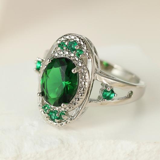 Oval Shaped Shine Green Quartz White Topaz Gemstone Silver Rings - Main Image