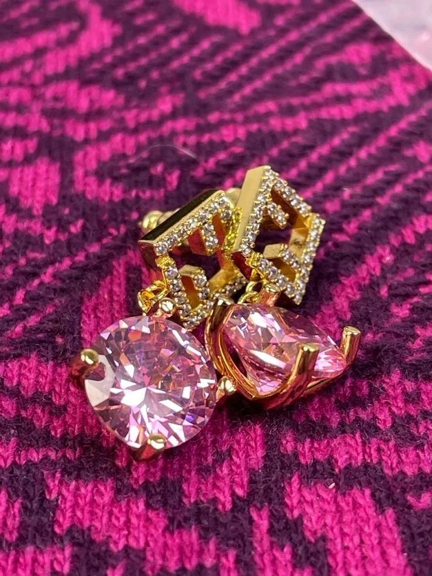 Pendientes colgantes Fendi oro F piedra rosa joyería de diseñador de lujo para mujer Foto 2 de 4