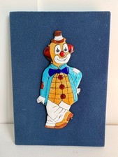 Clown en émail de Limoges sur cadre en velours à accrocher