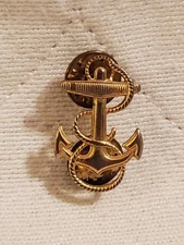 US Navy Fouled Anchor and Rope Midshipman Hat Lapel Pin KIGI