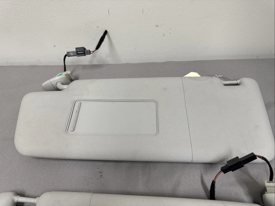 2012-2020 Volkswagen Passat Driver & Passenger Side Sun Visor Pair Set Gray - Image 4 of 4