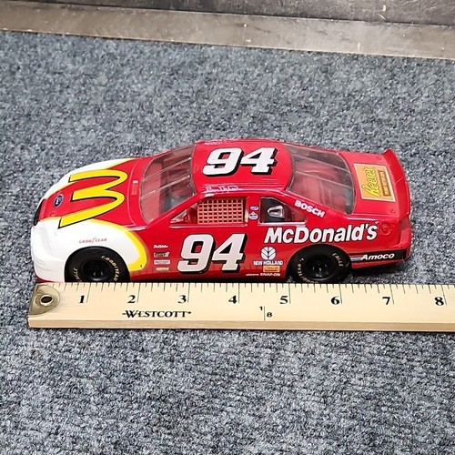 Bill Elliott #94 McDonald's 1997 Ford Thunderbird NASCAR 1:24 Diecast Car 7" - Picture 2 of 14