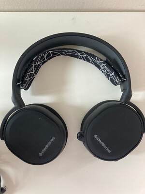 SteelSeries Arctis 3 Wired Stereo Gaming Headset, Black SteelSeries Arctis 3 Wired Stereo Gaming Headset, Black