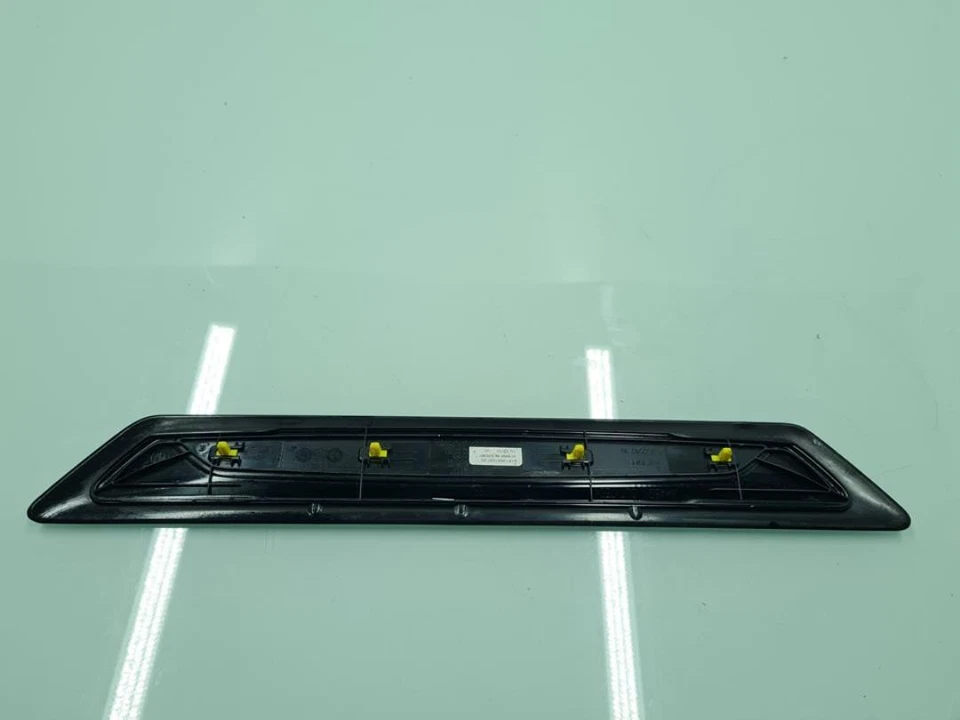 51478051037 Moulures Avant pour BMW SERIE 3 TOURING (F31) 330d 2012 125068 - Photo 2/4