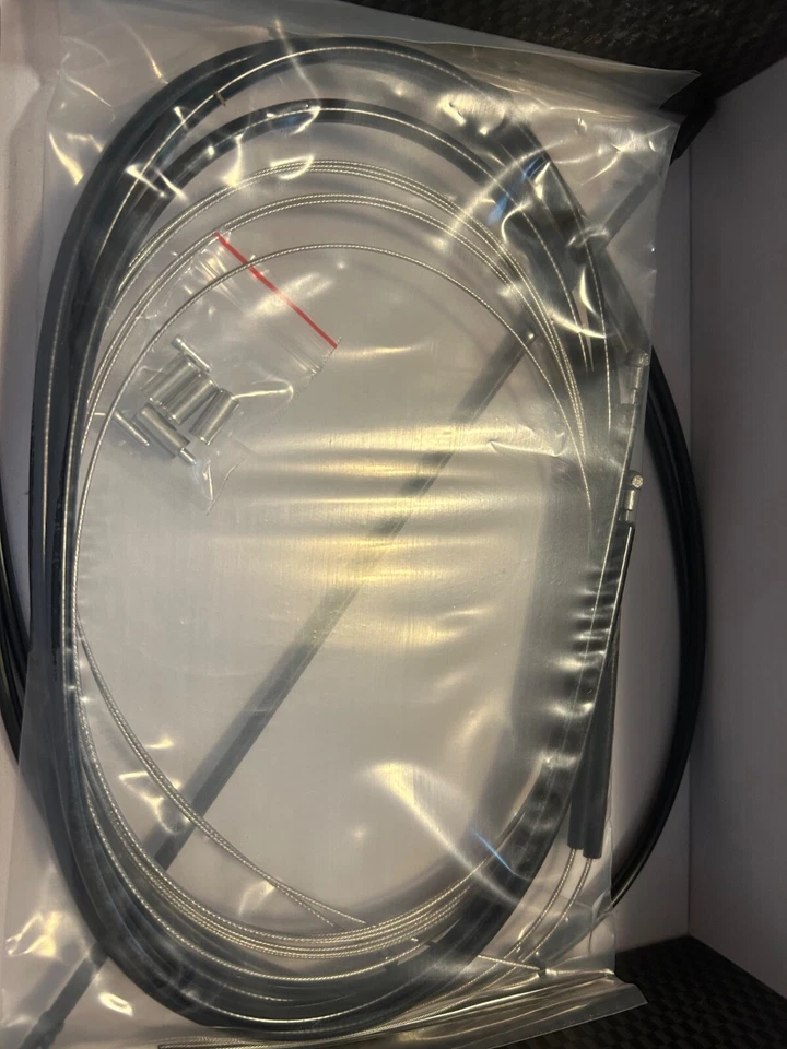 Microshift Drop Bar Shifter Set | SB-R482 | 8x2 | Shimano Compatible - Image 3 of 4