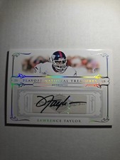 2007 National Treasures Lawrence Taylor Auto 18/50