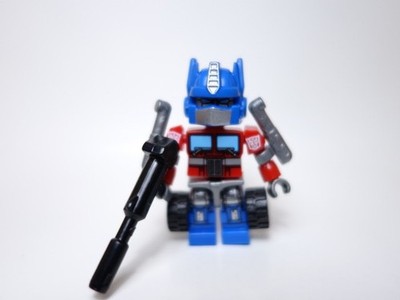 Transformers Kre-o Cybertron Class of '84 Kreon Autobot Optimus Prime SDCC 2014