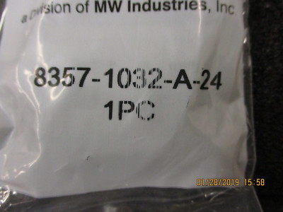 8357-1032-A-24 RAF Handle, Oval, Internal Thread BRAND NEW! LOT OF 5