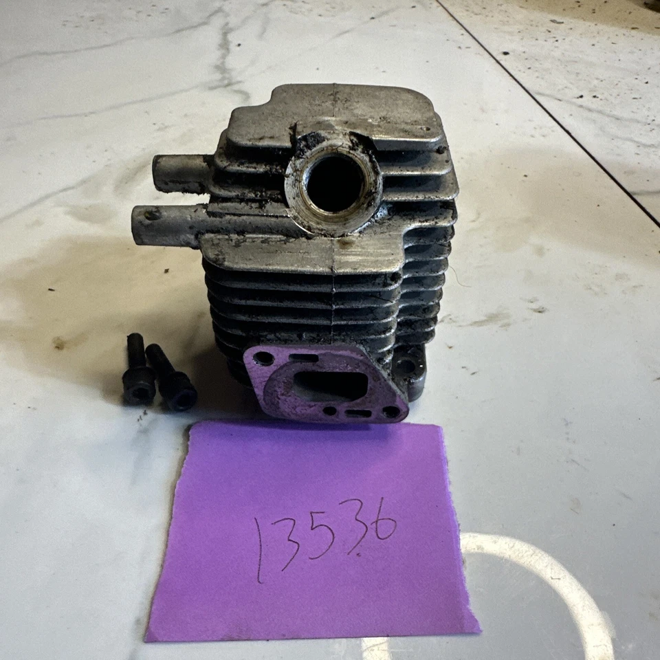 Cilindro Echo Hc180 OEM Original A130000550 Foto 3 de 4