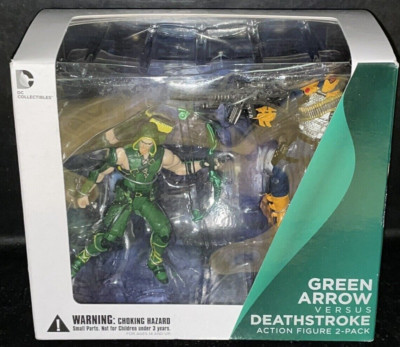 DC Collectibles_GREEN ARROW vs DEATHSTROKE 3.75'' figures_Injustice Gods Among Us