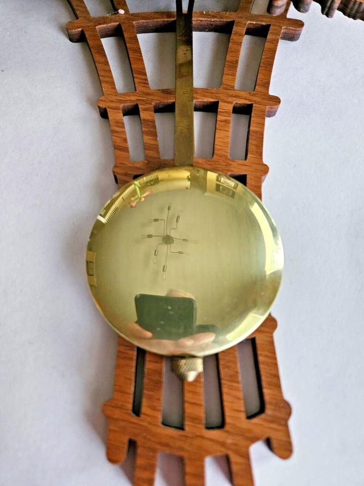 Hummingbird Scroll Wall Clock Wooden Tested - Image 4 of 4