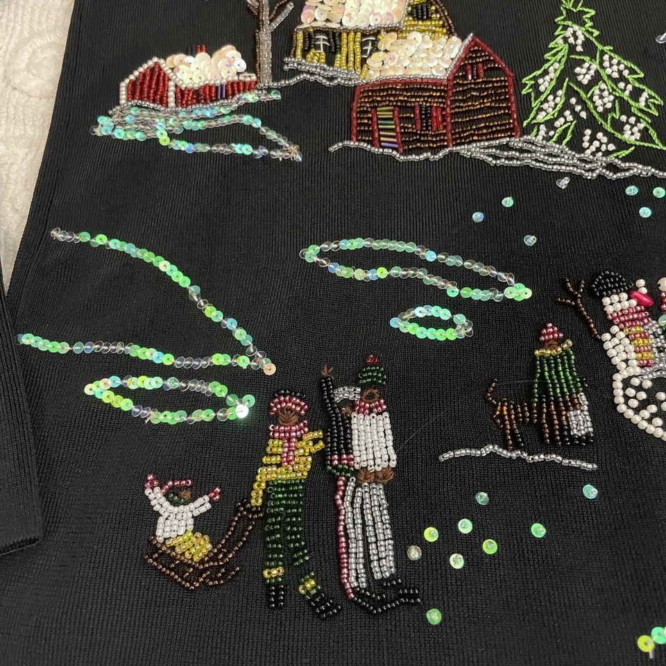 Top navideño Lisa International adornado con lentejuelas negras, pequeño para mujer, de colección Foto 4 de 4