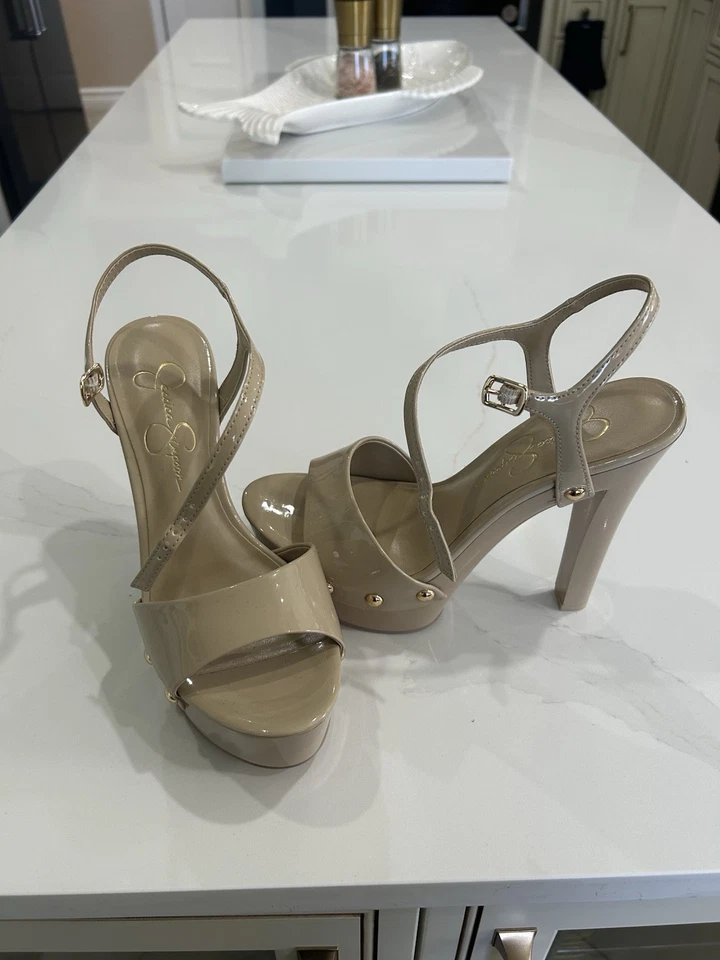 Sandália Stiletto plataforma salto alto J S com alças em osso patenteado - 8,5 🌟 - Imagem 2 de 4