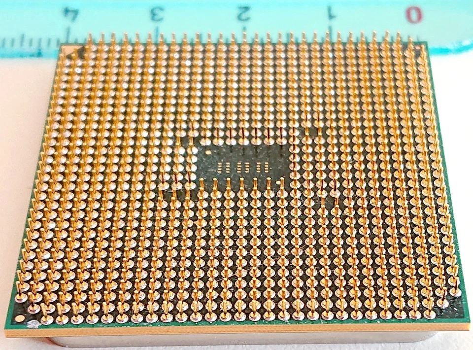 CPU AMD Athlon X2 340 - Socket FM2 (3.2 GHz x2 - boost 3.6) - Processore 65 watt - Immagine 4 di 4