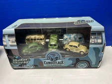 1/64 GREENLIGHT CAMOUFLAGE 5 CAR VOLKSWAGEN SET 2 BEETLES 2 SAMBAS & 1 PANEL VAN