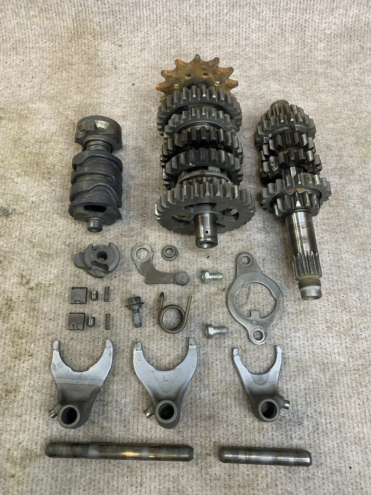 2006 05-22 YAMAHA YZ125 Transmission Gears Shaft Shift Fork Drum Yz 125