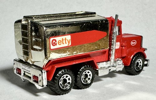 1981 Vintage Matchbox Peterbuilt "Getty" Gas Tanker Truck - Picture 2 of 3