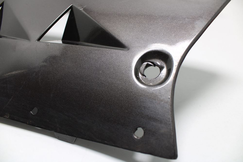 あす様　10/28 Kawasaki ZX1000R 1986-1987 55028-1091 Skid Cowling Lower