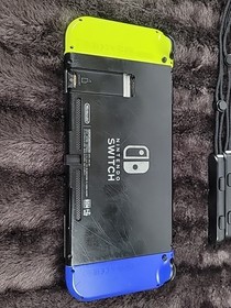 Nintendo Switch Console With Controllers Charger & Case HAC-001