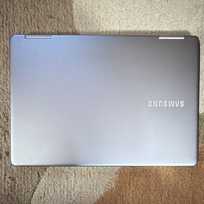 Samsung Notebook 9 15'' i7 16GB 256GB SSD Win10 Silver w/ Charger