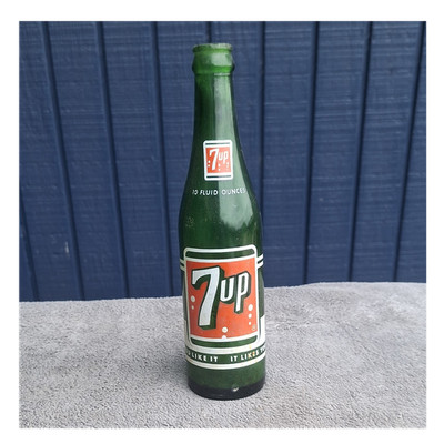 7 Up Vintage Green Glass Soda Bottle 10oz Advertising Collectible