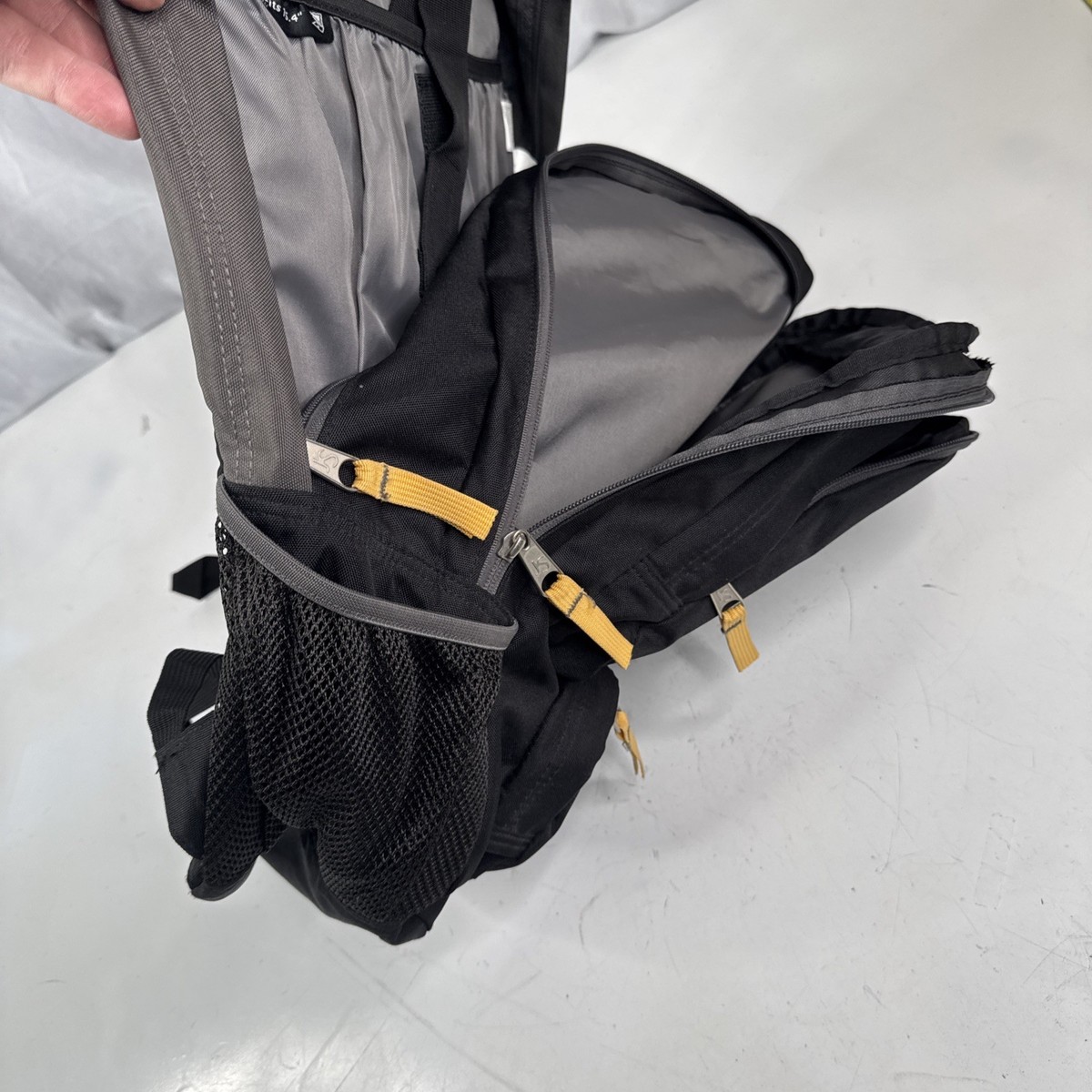 jansport backpack odyssey 39 work or a short trip across town JanSport Odyssey 39L Laptop Hiking