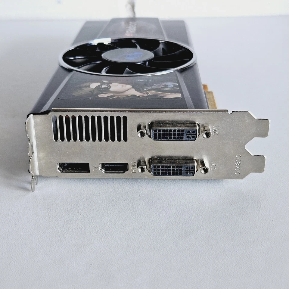 Sapphire Radeon HD 5850 1GB DDR5 PCI Dual ATI Graphics Card - Untested - Image 3 of 4