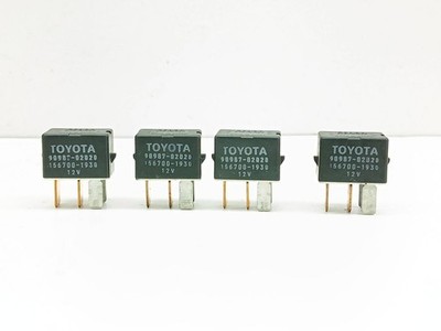 Toyota Corolla Verso E121 2002 Set of Other Relays 9098702020 UST143395