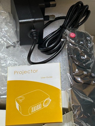 Projector Mini Portable 1080P LED Video Beamer Home Theatre Cinema USB - Picture 5 of 5