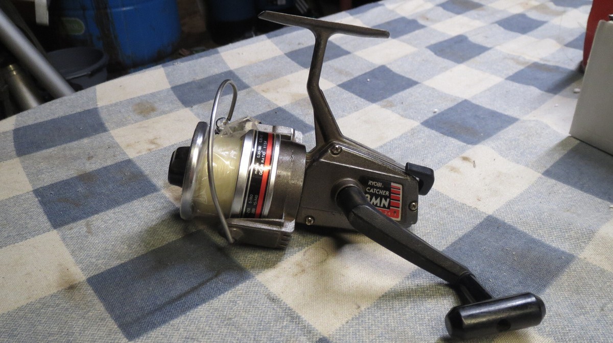 Moulinet canne à pêche RYOBI 266 vintage gris noir made in