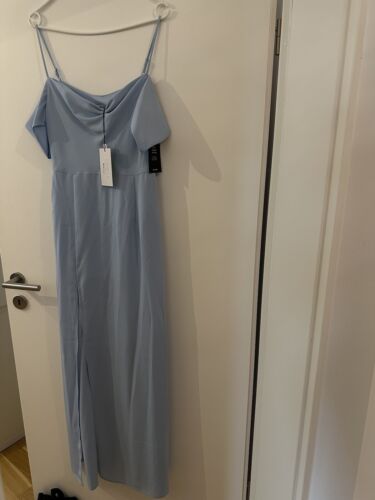 Langes hellblaues Kleid mit Carmen Ärmeln  - Bild 1 von 3