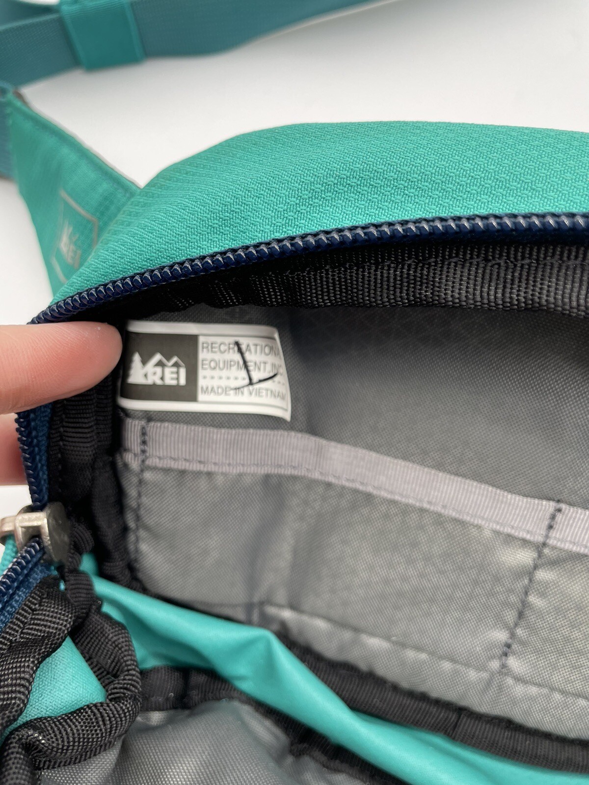 REI Co Op Black Fanny Pack Waist Bag Hiking Travel Zipper EUC eBay