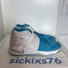 kyrie 1 xmas